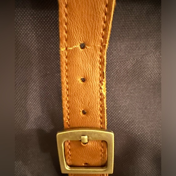 Herschel navy blue backpack (2010 collection) (good condition) - Picture 2 of 4